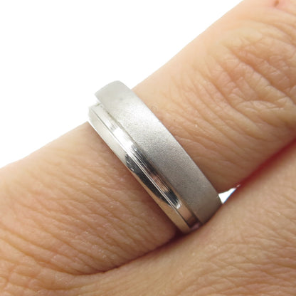925 Sterling Silver Modernist Textured Band Ring Size 4.5