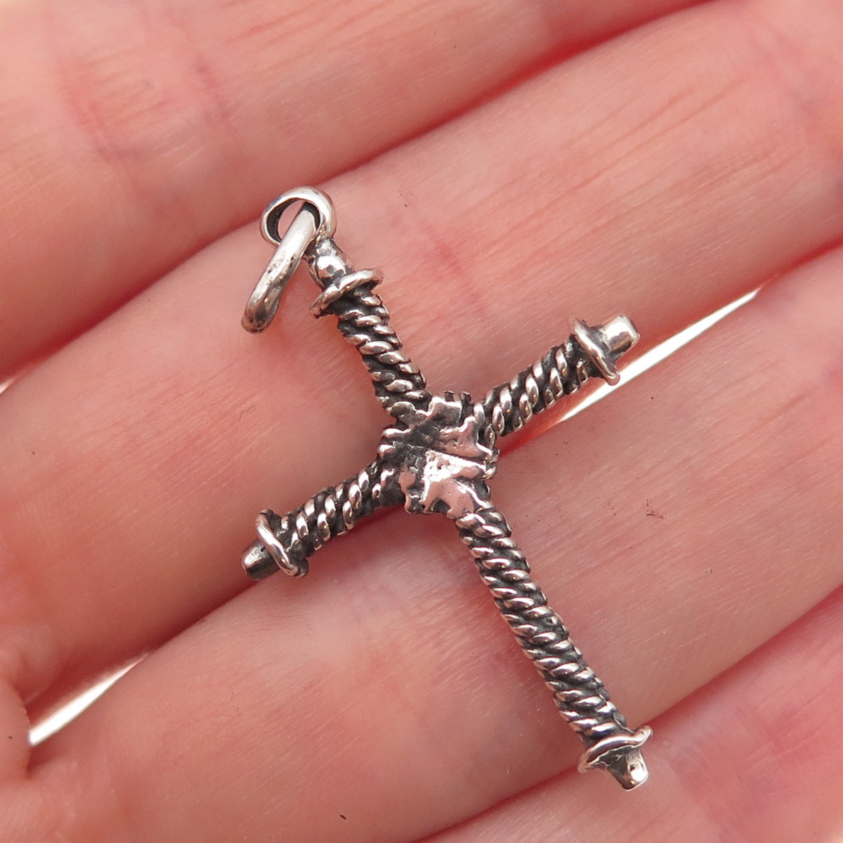 925 Sterling Silver Vintage Roped Cross Oxidized Charm Pendant