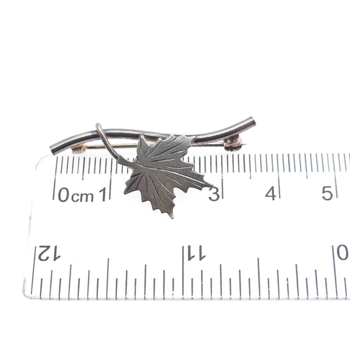 BOND BOYD 925 Sterling Silver Vintage Grape Leaf Pin Brooch