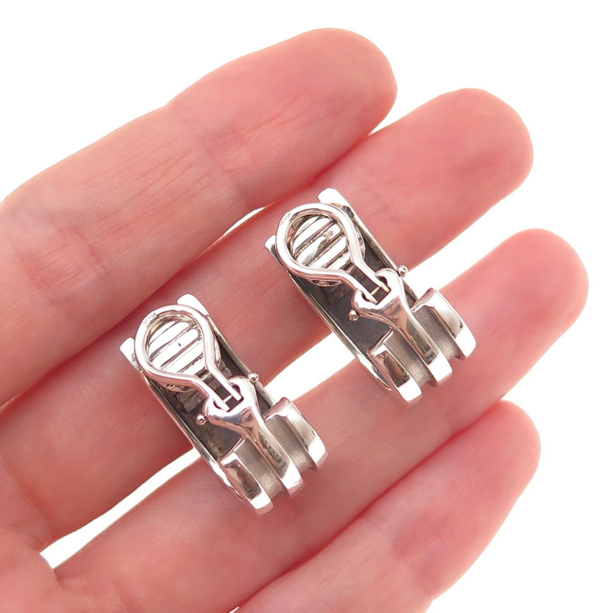Tiffany & Co. 925 Sterling Vintage 1995 Ribbed Clip On Earrings (removed posts)