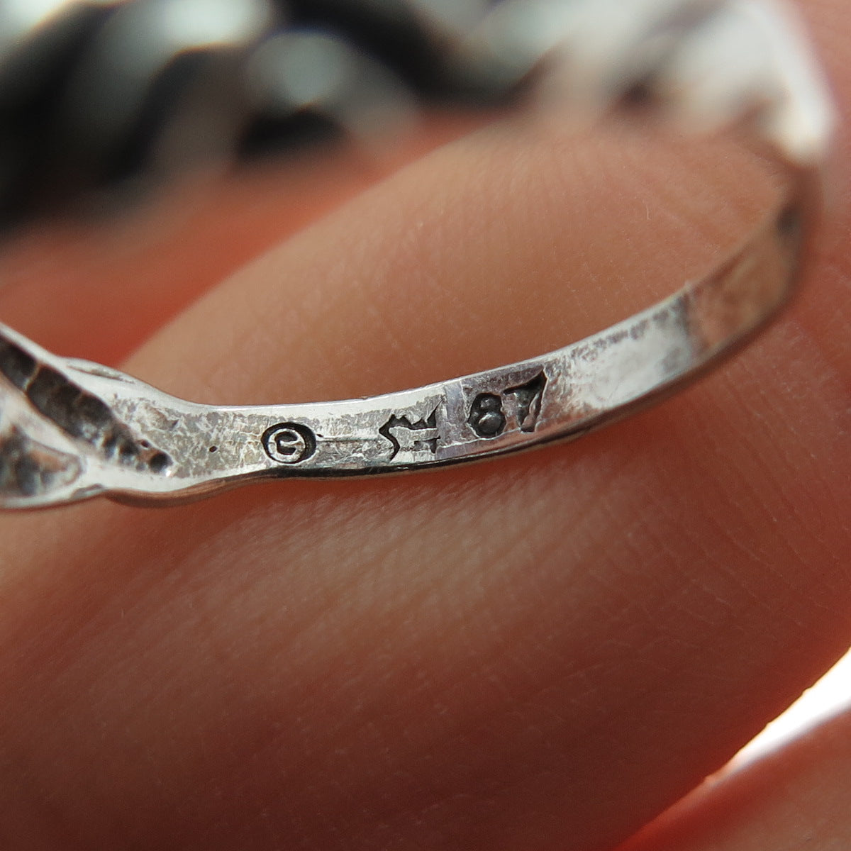 925 Sterling Silver Vintage 1987 Modernist Ribbed Oxidized Ring Size 7.5