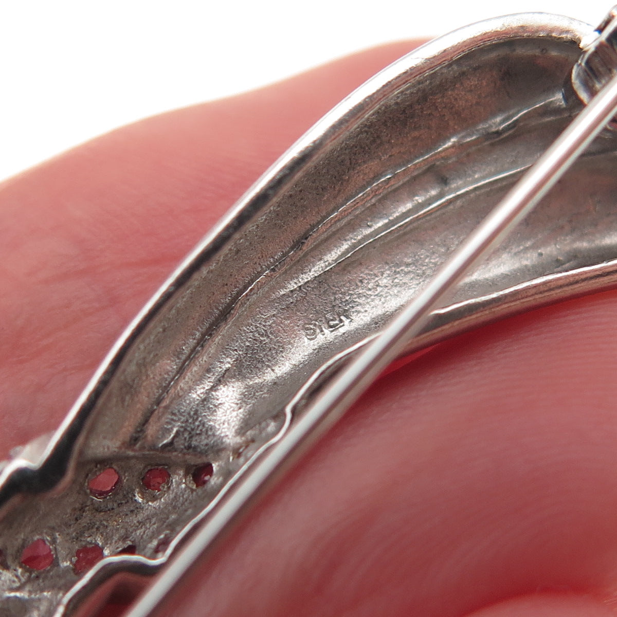 925 Sterling Silver Real Round-Cut Pink Sapphire Modernist Bow Pin Brooch