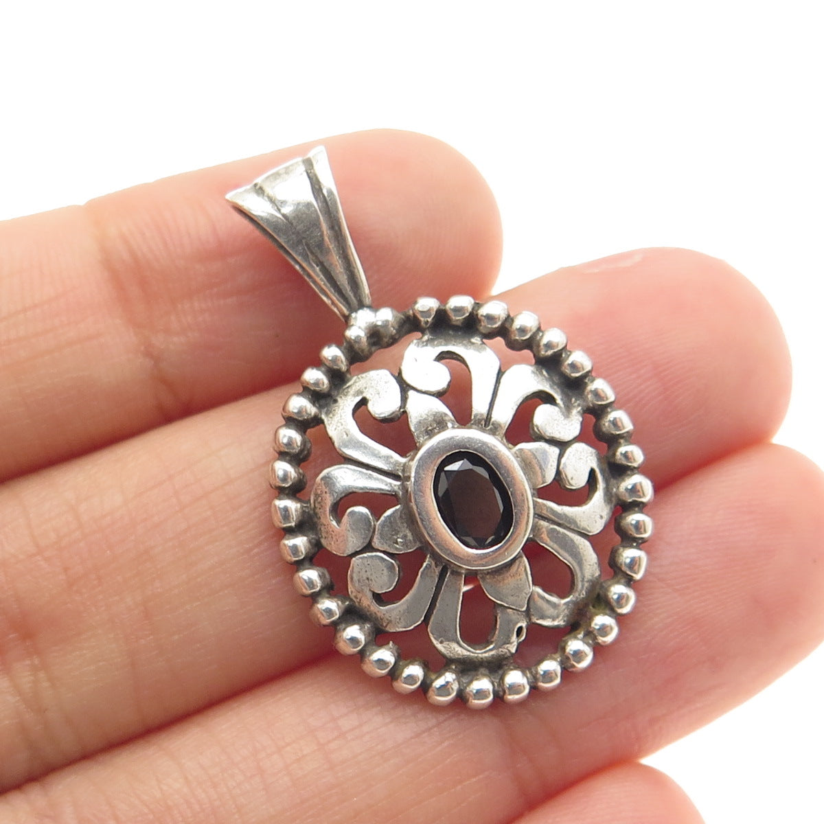 JEZLAINE 925 Sterling Silver Vintage Real Black Spinel Ornate Pendant
