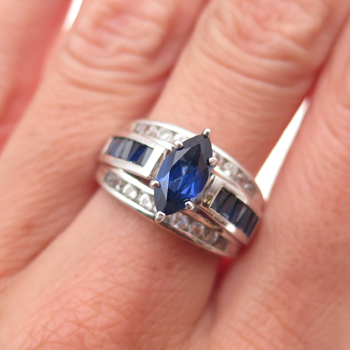 925 Sterling Silver Vintage Lab-Created Sapphire & Real White Topaz Ring Size 7