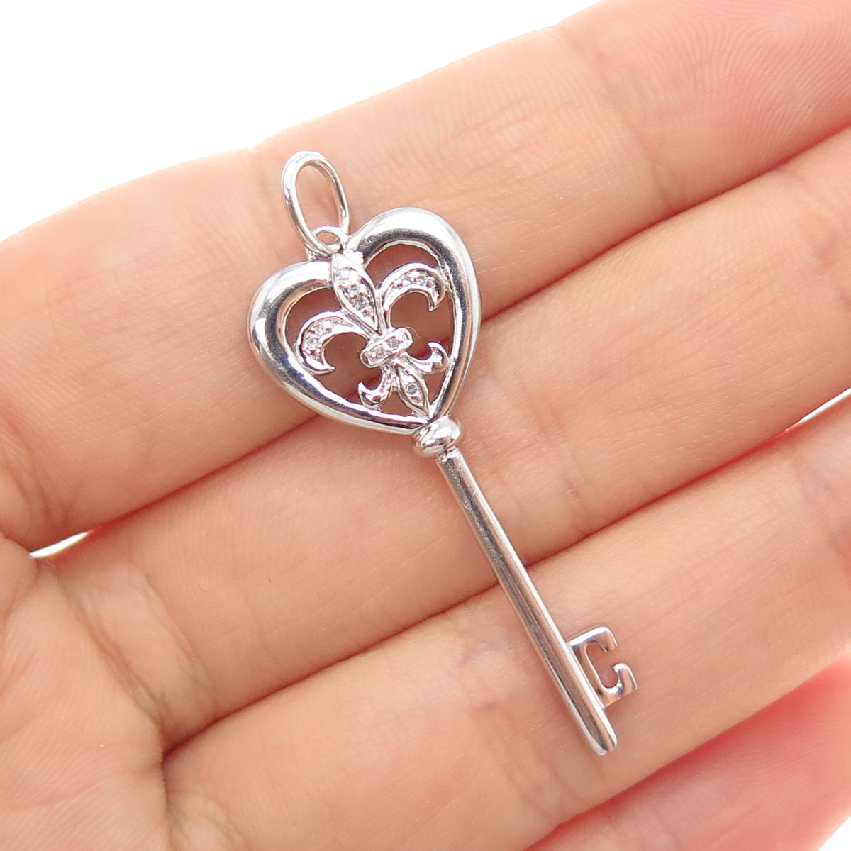 925 Sterling Silver Real Round-Cut Diamond Fleur de Lis Key Charm Pendant