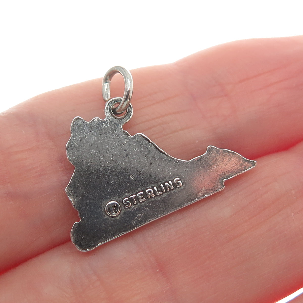 FRENCH & FRANKLIN Sterling Silver Vintage Virginia Oxidized Minimalist Pendant