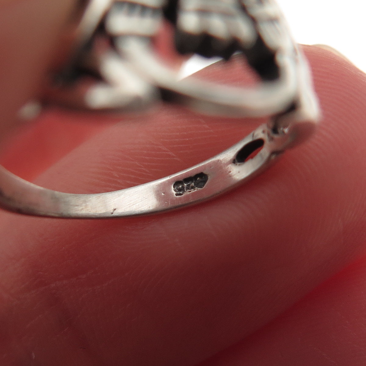 925 Sterling Silver Vintage Irish Claddagh Oxidized Ring Size 4