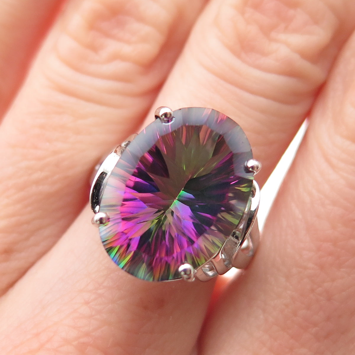 JH YOUNG 925 Sterling Silver Real Oval-Cut Mystic Quartz Ring Size 7.75