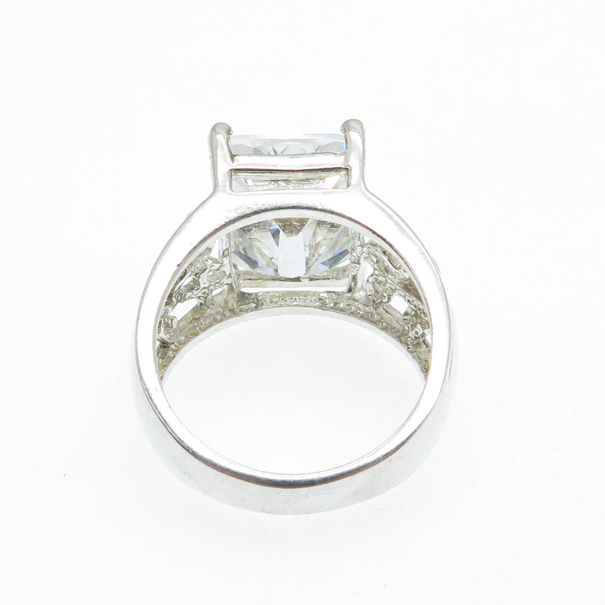 925 Sterling Silver Radiant-Cut C Z Ornate Ring Size 7