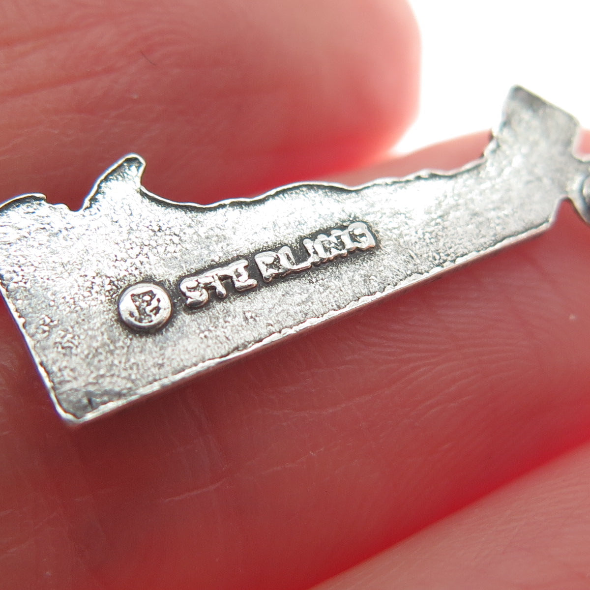 FRENCH & FRANKLIN Sterling Silver Vintage Delaware Oxidized Minimalist Pendant