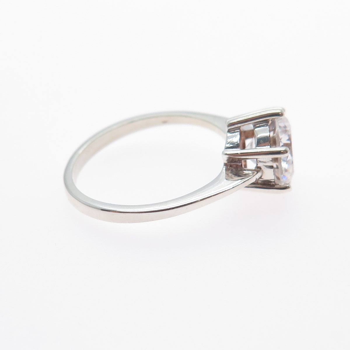 925 Sterling Silver Round-Cut C Z Engagement Ring Size 6