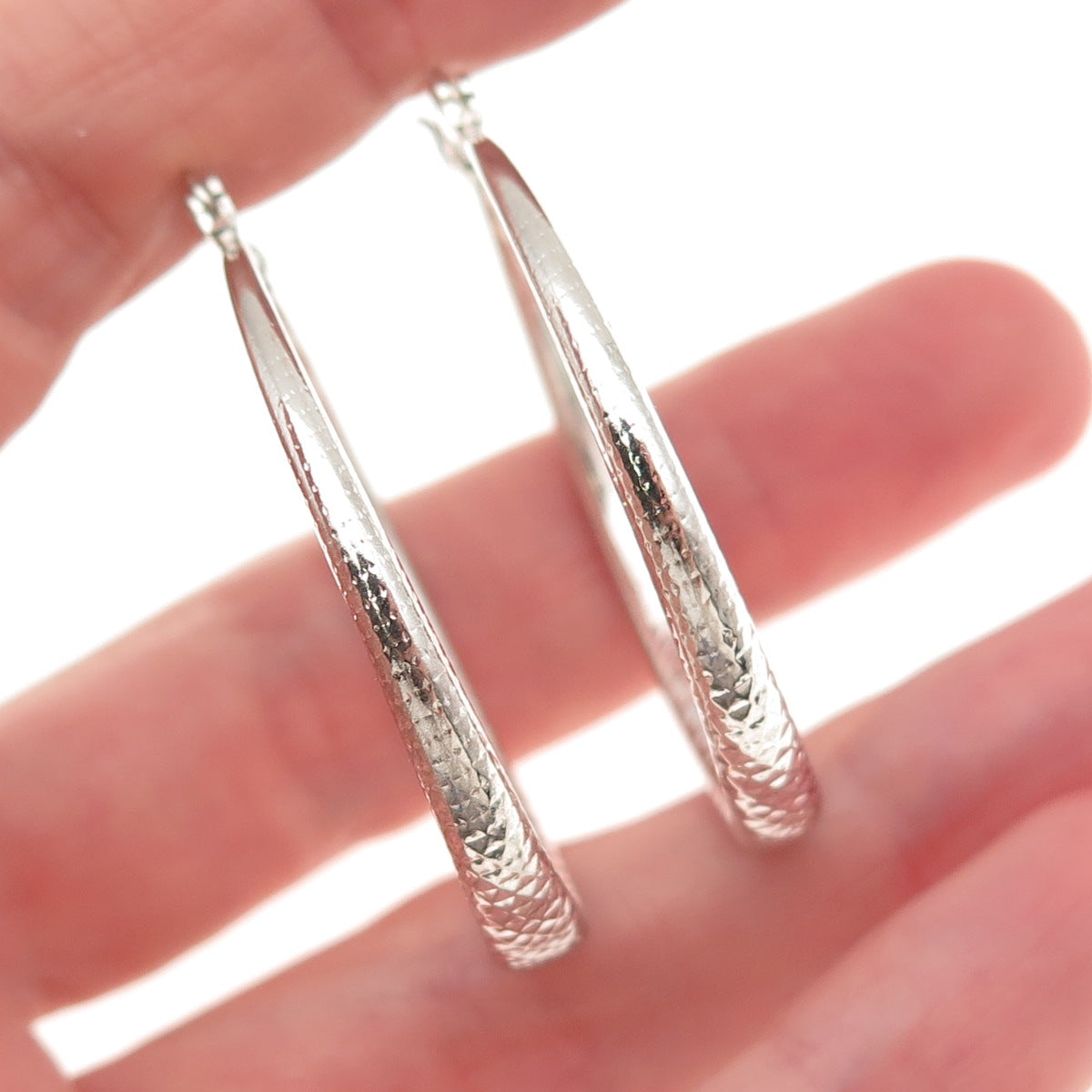 925 Sterling Silver Vintage Diamond-Cut Hoop Earrings
