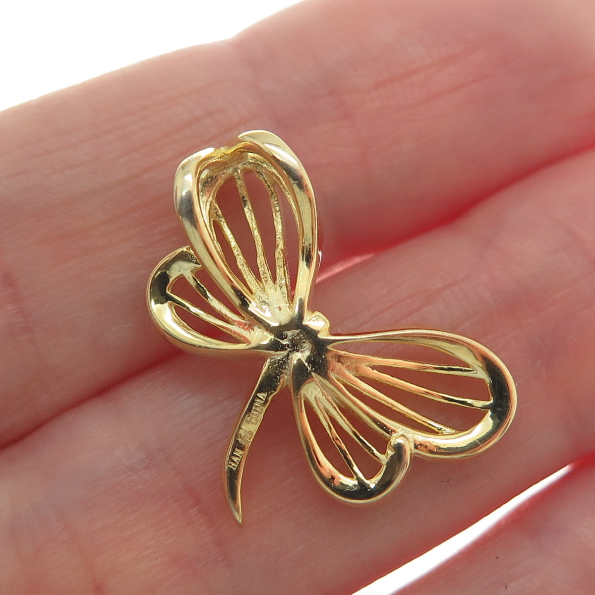 HAN Sterling Silver Gold Plated Real Round-Cut Diamond Butterfly Mini Pendant