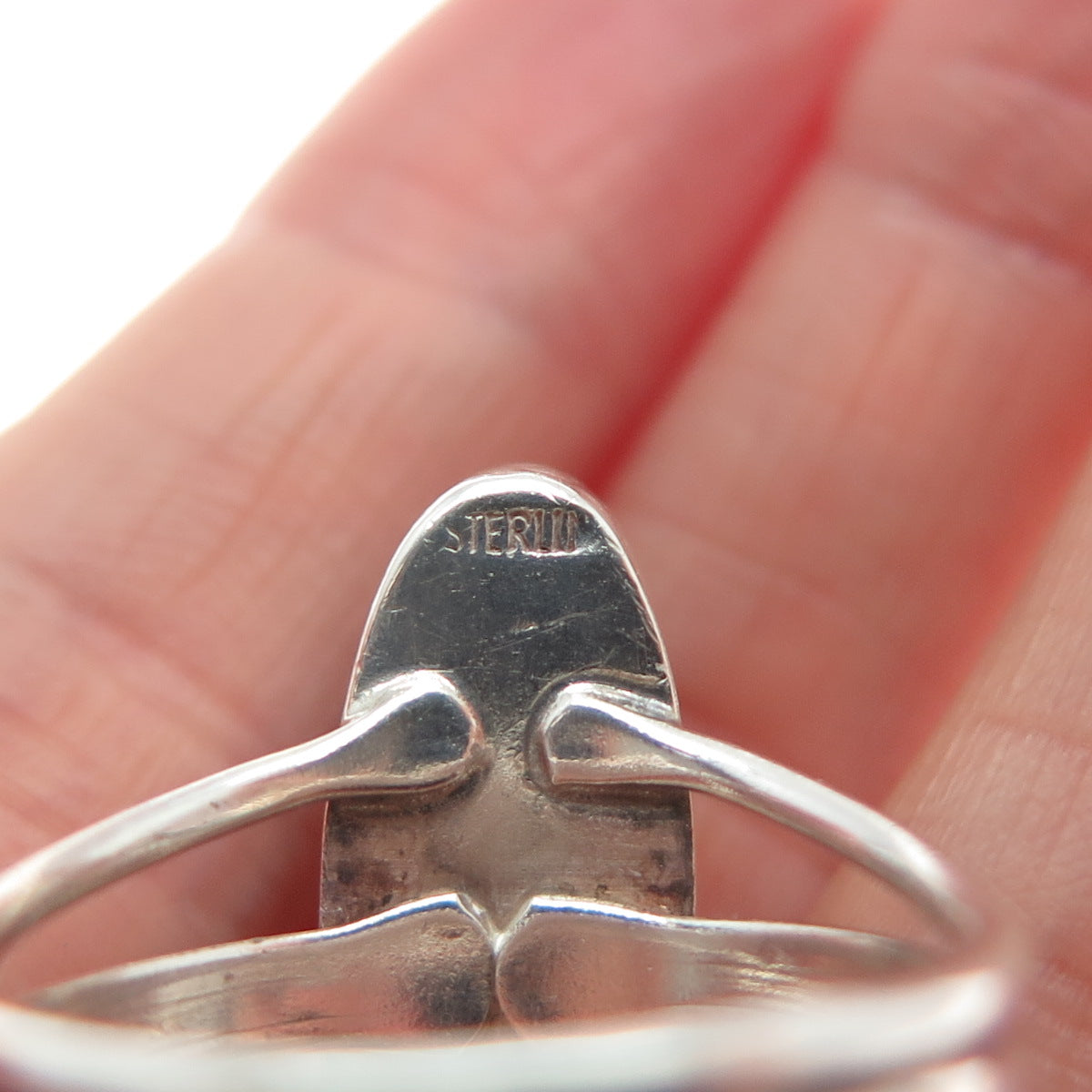 Old Pawn Sterling Silver Vintage Southwestern Black Onyx Tribal Ring Size 7.25