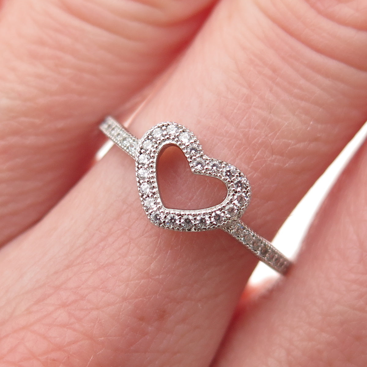 925 Sterling Silver Round-Cut C Z Heart Ring Size 7