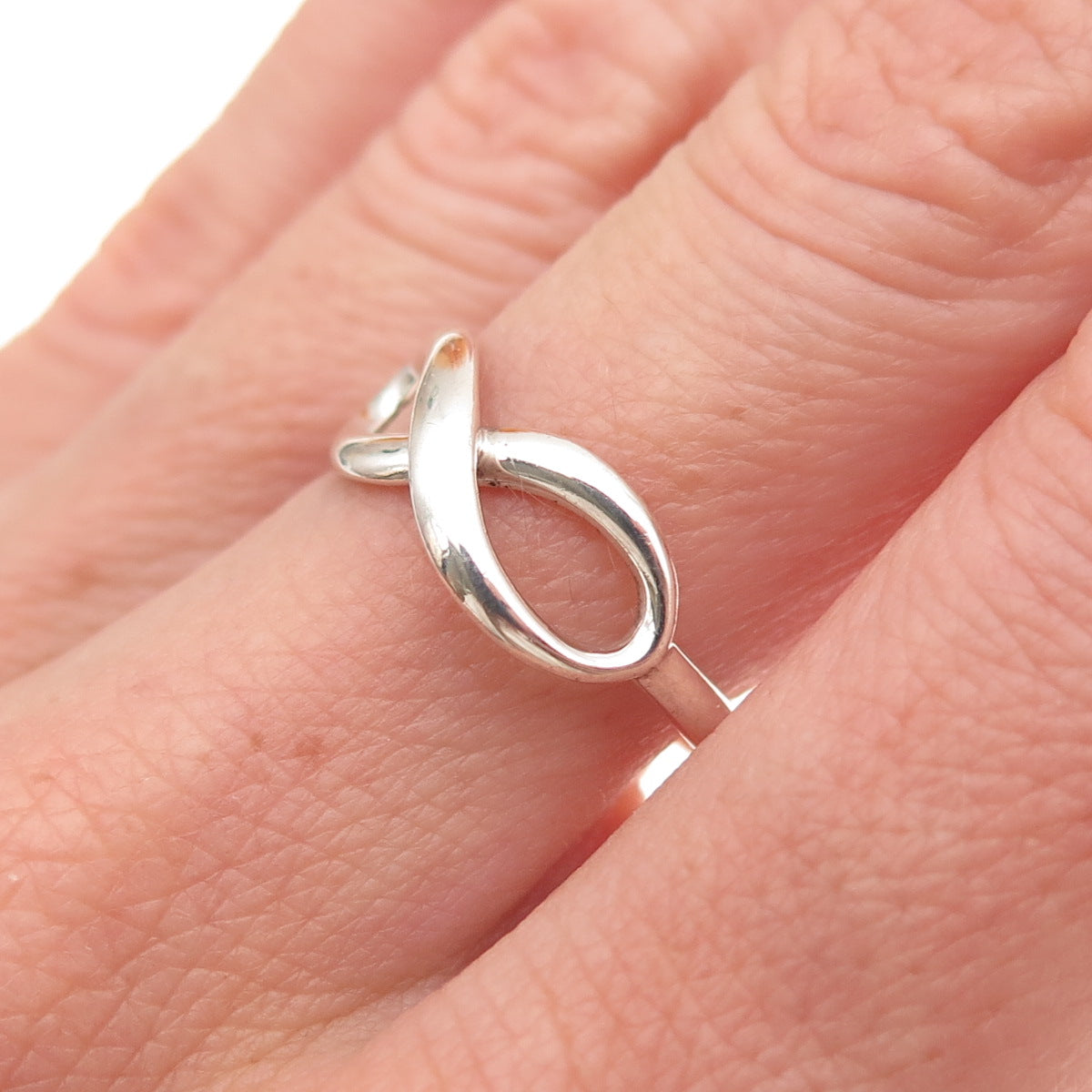 Tiffany & Co. 925 Sterling Silver Vintage Infinity Ring Size 7.25