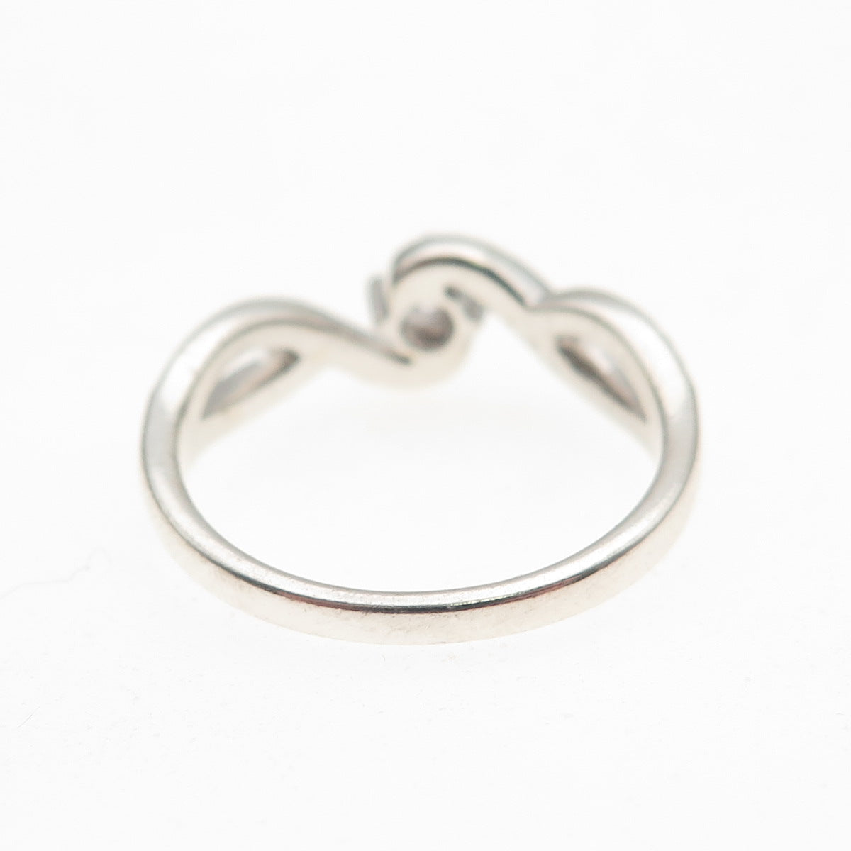 925 Sterling Silver Round-Cut C Z Wavy Engagement Ring Size 6.5