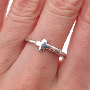 Silpada 925 Sterling Silver Vintage Cross Hammered Oxidized Ring Size 8.25