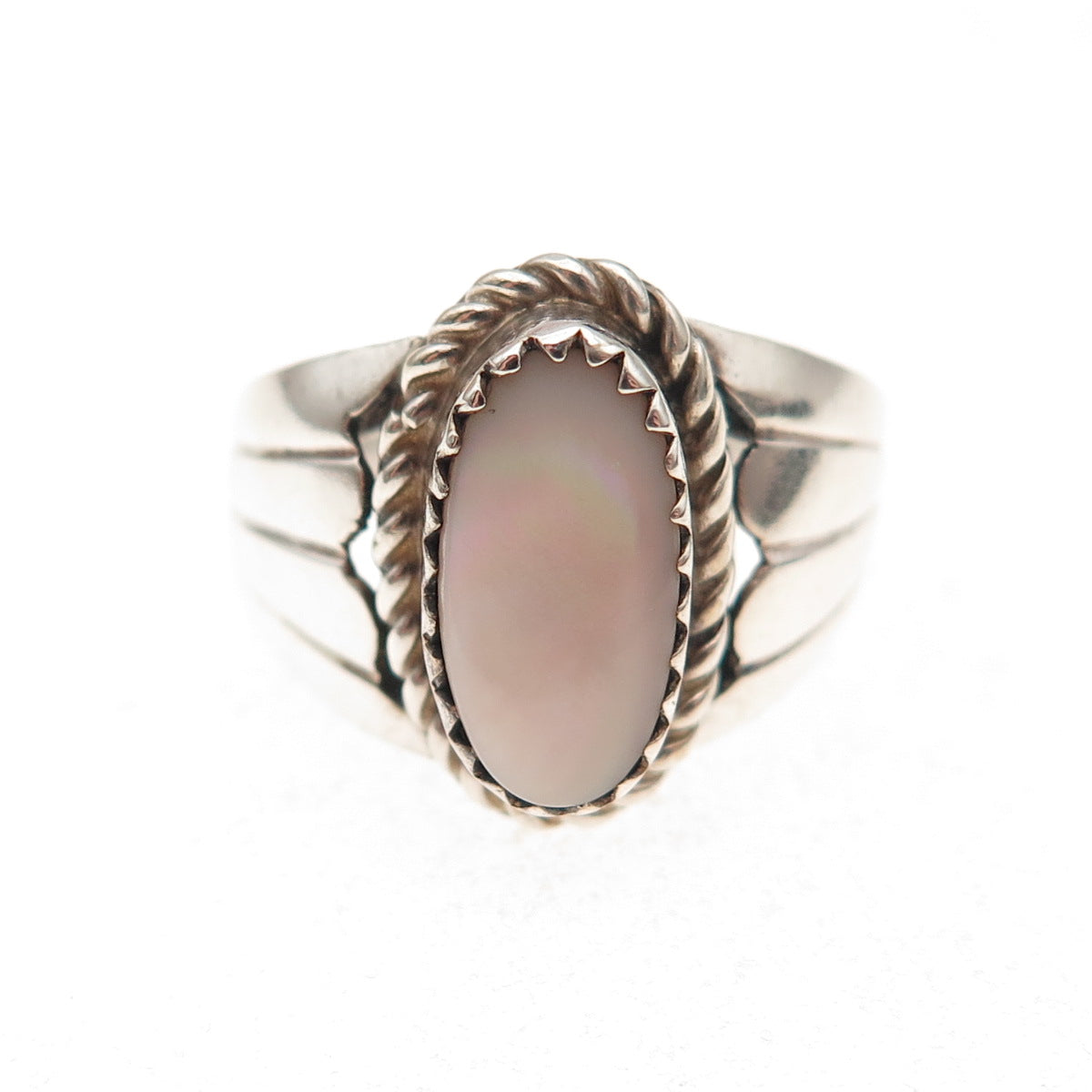 Old Pawn 925 Sterling Silver Vintage Southwestern MOP Tribal Ring Size 5.75