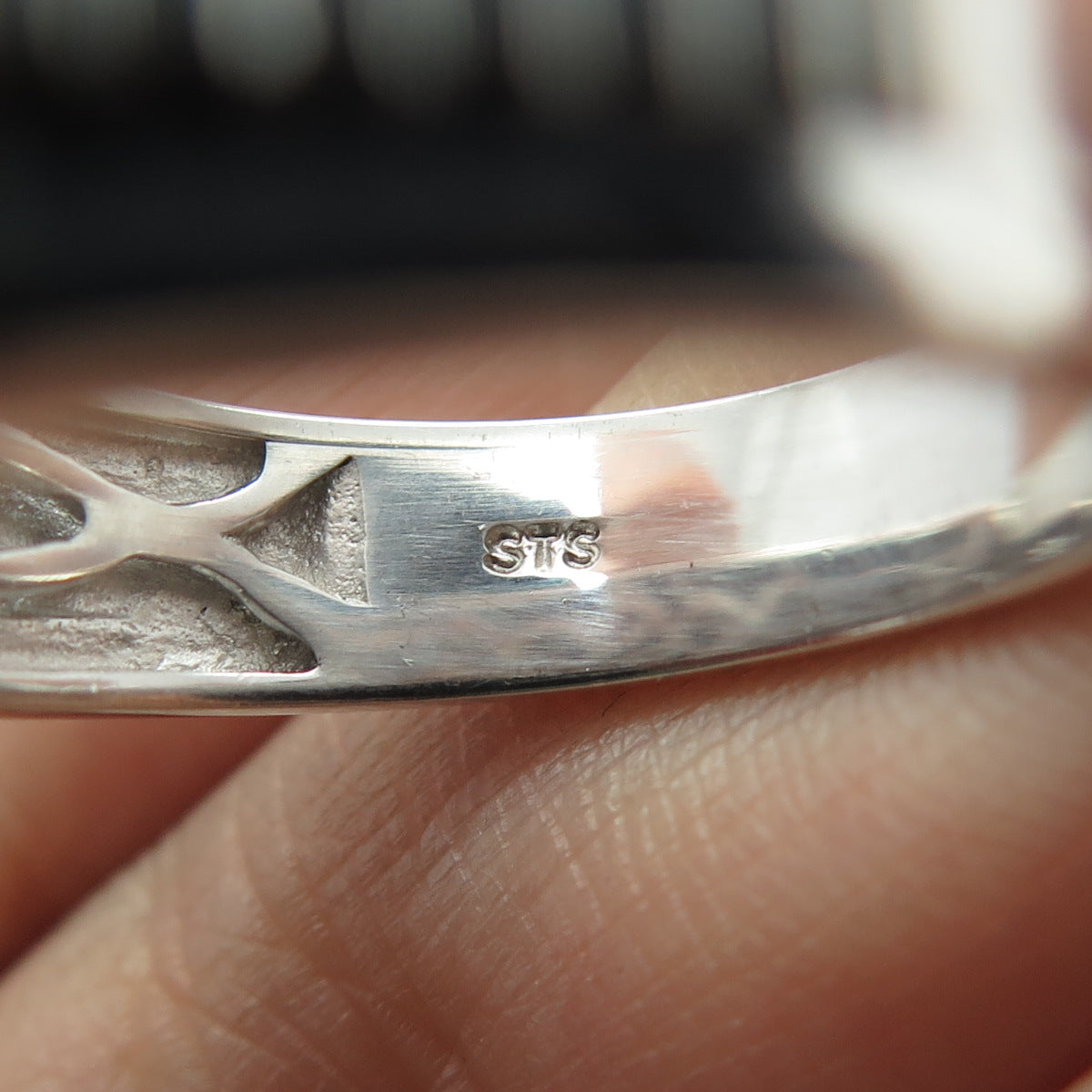 CHUCK CLEMENCY 925 Sterling Silver Real Green Diamond Ring Size 11.25