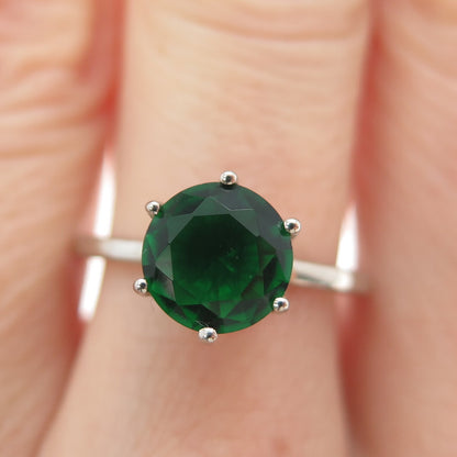 DAZZLERS 925 Sterling Silver Round-Cut Nano Chrome Diopside Ring Size 7