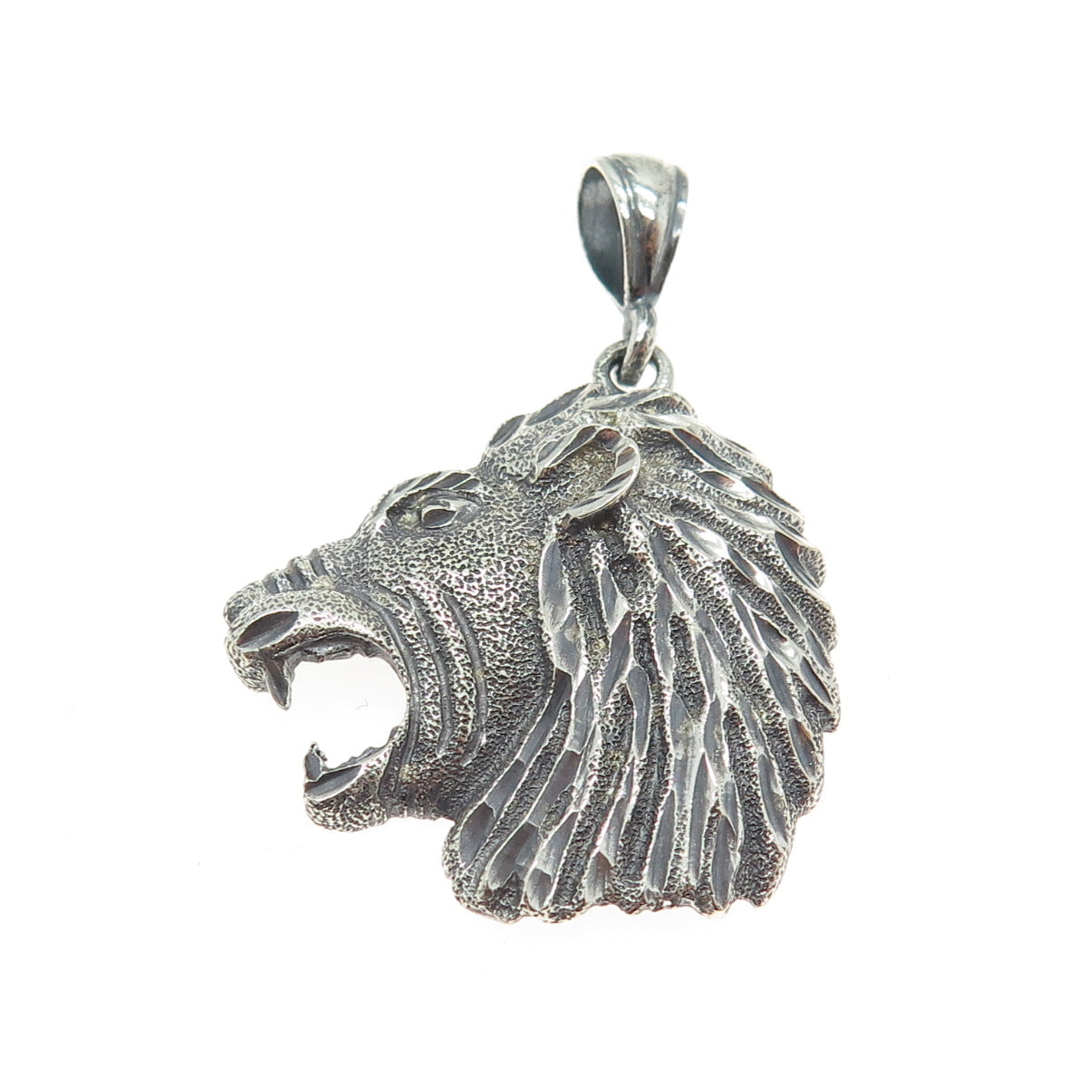 925 Sterling Silver Vintage Diamond-Cut Lion Oxidized Pendant