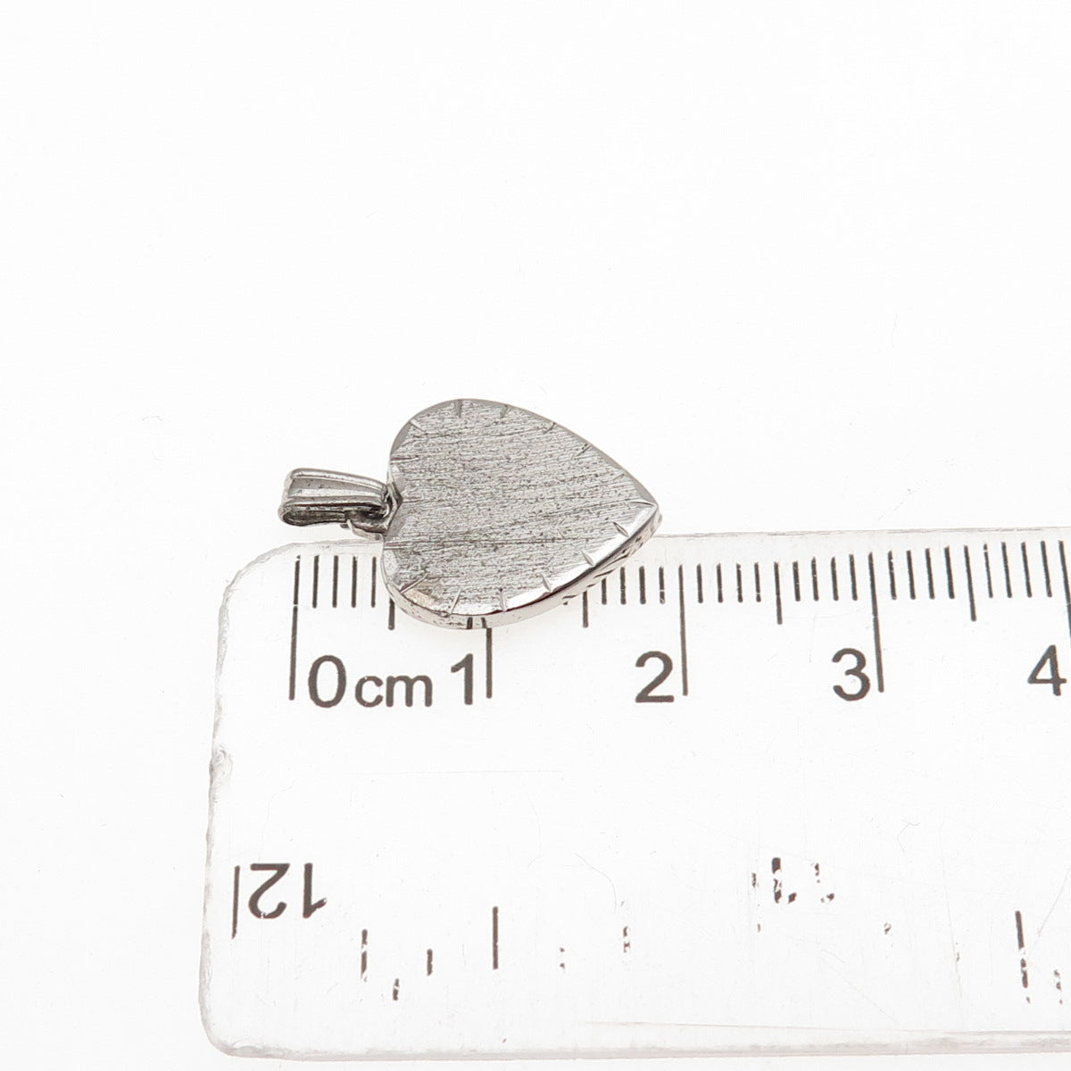 Lamode 925 Sterling Silver Vintage Heart Mini Charm Pendant