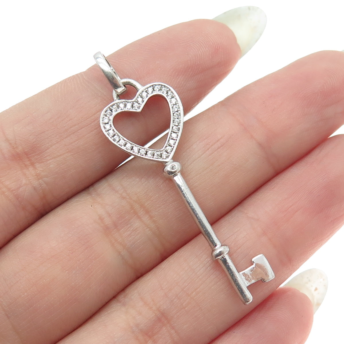 925 Sterling Silver Round-Cut Shaped C Z Key Pendant