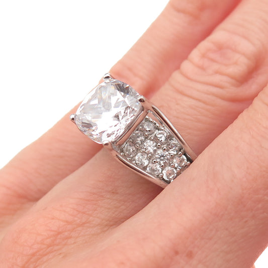 Key Star 925 Sterling Silver Cushion & Round-Cut C Z Engagement Ring Size 6