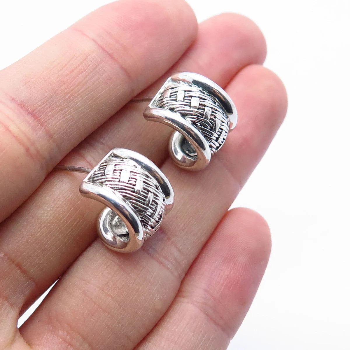 925 Sterling Silver Vintage Wicker Hoop Pendant