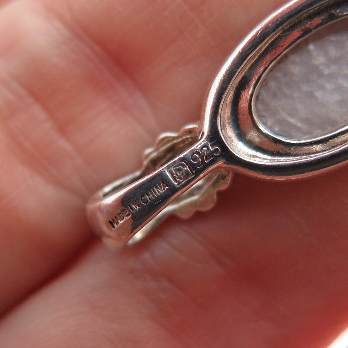 MICHELLE ALBALA 925 Sterling Silver Vintage Real MOP Minimalist Charm Pendant