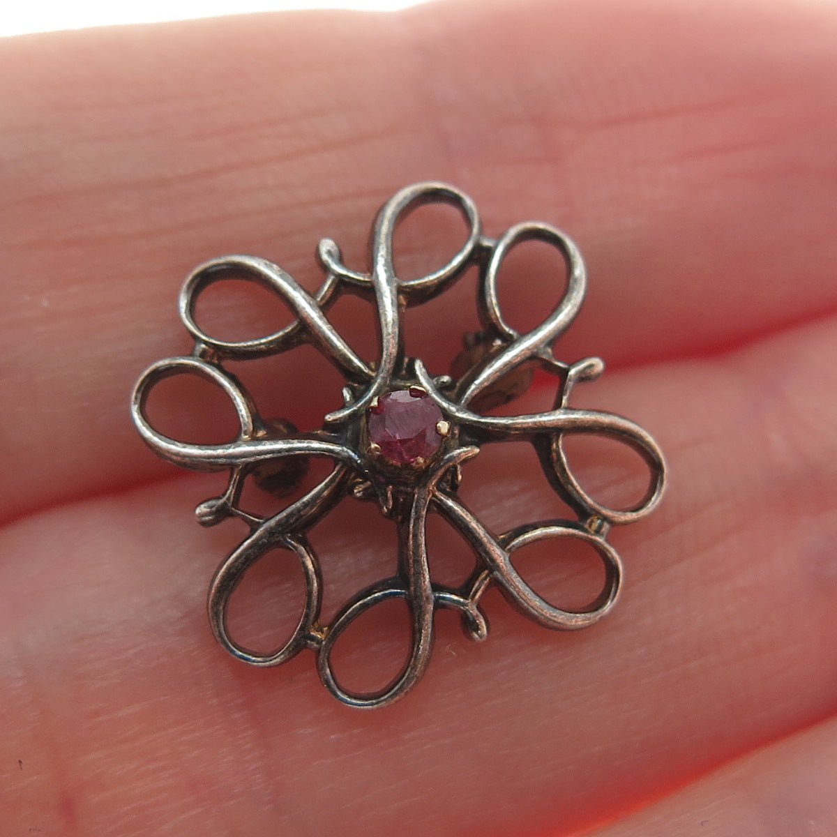 NUMBER ONE 925 Sterling Silver Vintage Real Ruby Swirl Flower Oxidized Brooch
