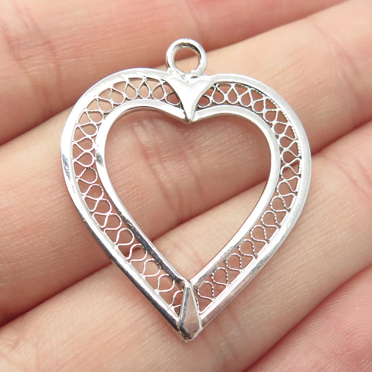 925 Sterling Silver Vintage Open Heart Pendant