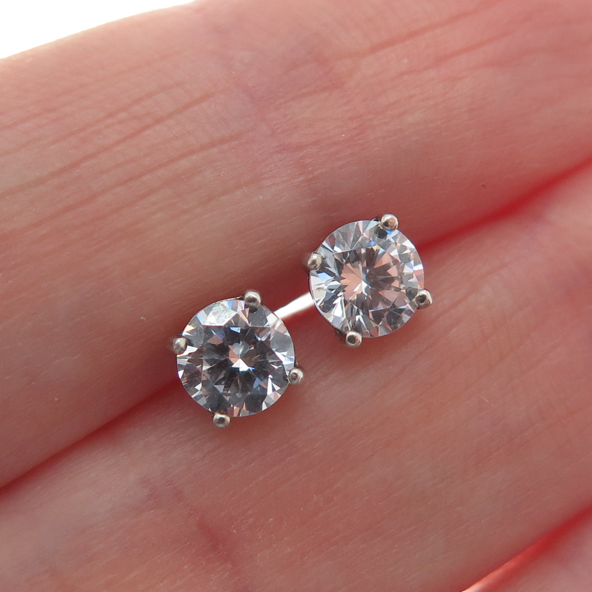 925 Sterling Silver Round-Cut C Z Stud Earrings