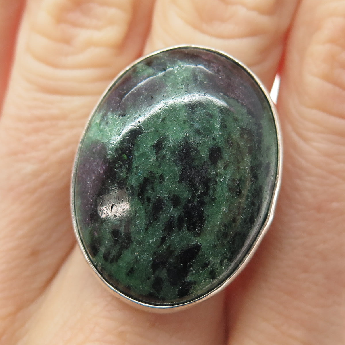 925 Sterling Silver Vintage Real Cabochon Zoisite Ruby Modernist Ring Size 8.25