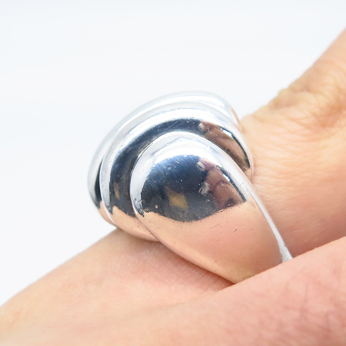 925 Sterling Silver Vintage Ribbed Ring Size 5.75