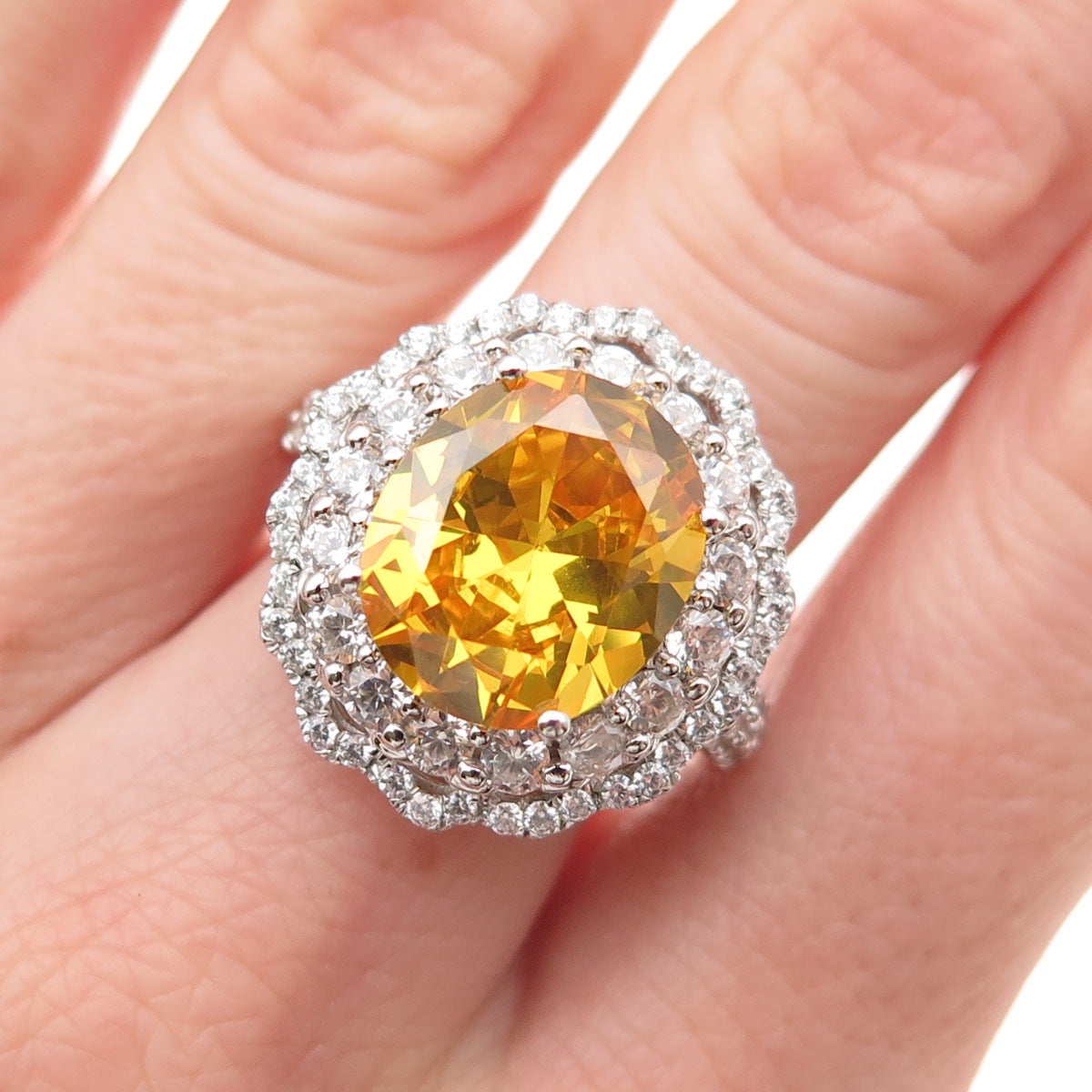 925 Sterling Silver Oval-Cut Canary & Round-Cut White C Z Ring Size 7.5