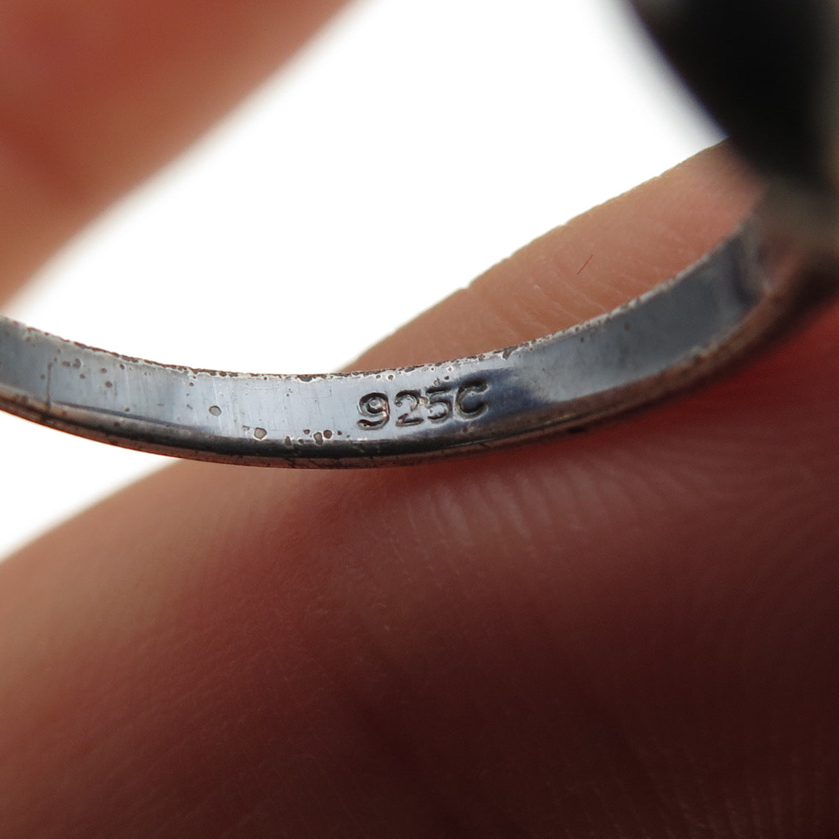 925 Sterling Silver Vintage Round-Cut C Z Heart Oxidized Ring Size 8