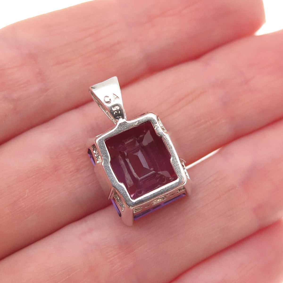 Chateau D’Argent 925 Sterling Vintage Lab-Created Peacock Sapphire Charm Pendant