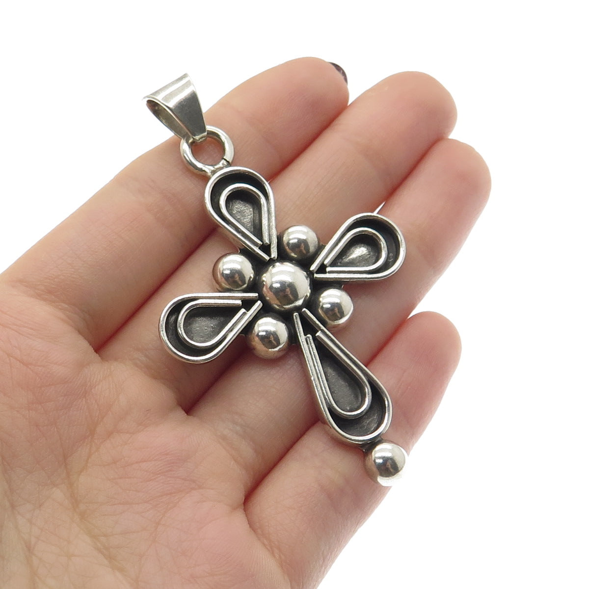 BERNICE 925 Sterling Silver Vintage Mexico Cross Religious Oxidized Pendant