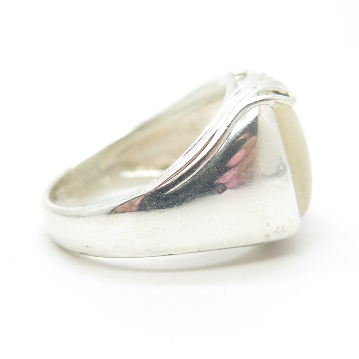 925 Sterling Silver Vintage Real Mother-of-Pearl Dome Ring Size 7