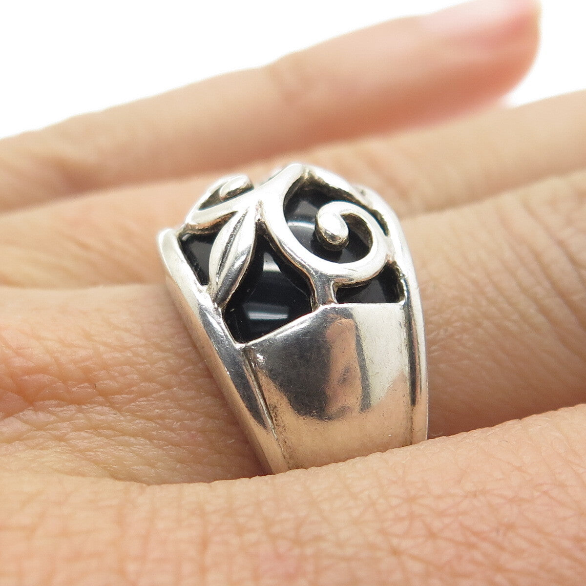 925 Sterling Silver Vintage Black Onyx Gem Twig Leaf Ring Size 7
