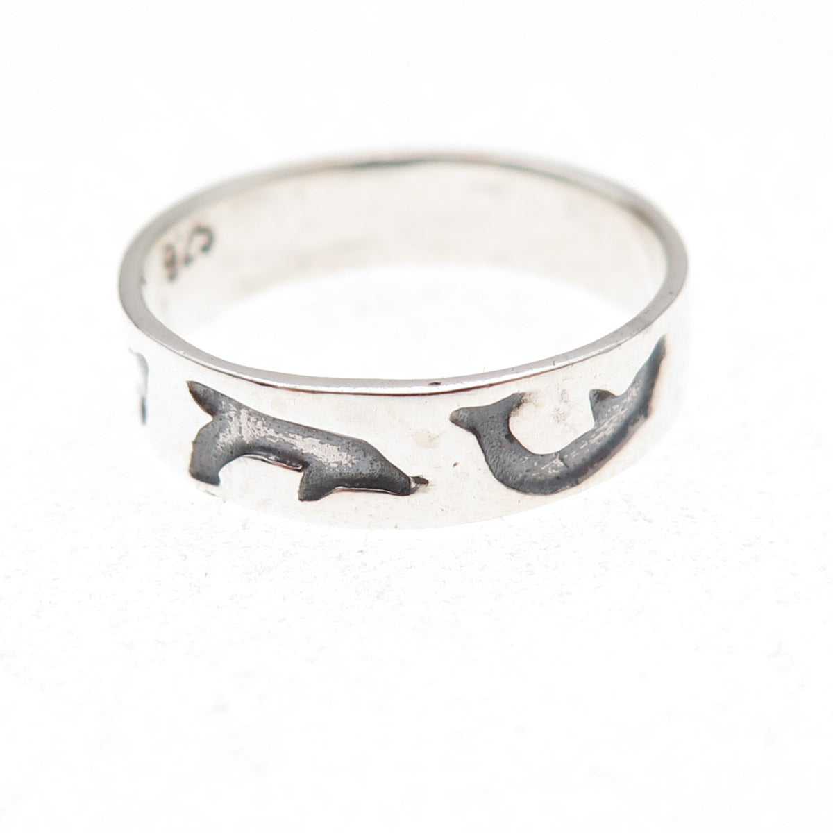925 Sterling Silver Vintage Dolphin Oxidized Band Ring Size 6.75