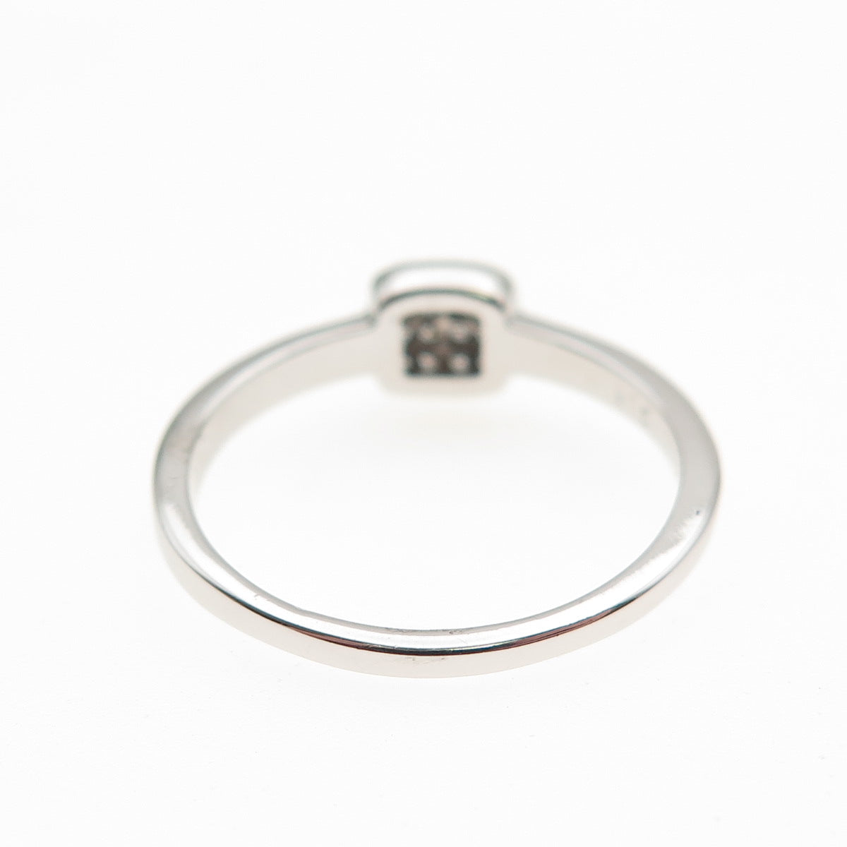 925 Sterling Silver Round-Cut C Z Engagement Ring Size 6