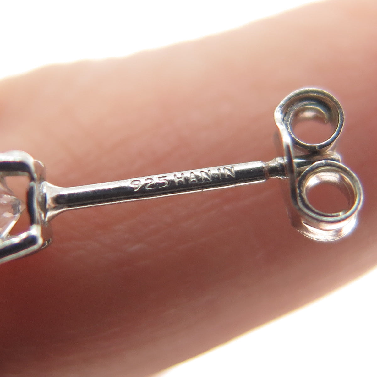 HAN 925 Sterling Silver Round-Cut C Z Stud Earrings