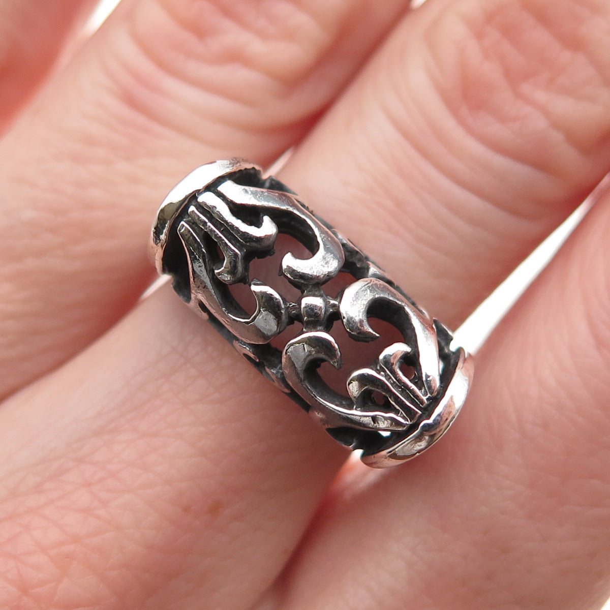 925 Sterling Silver Vintage Modernist Heart Oxidized Ring Size 8