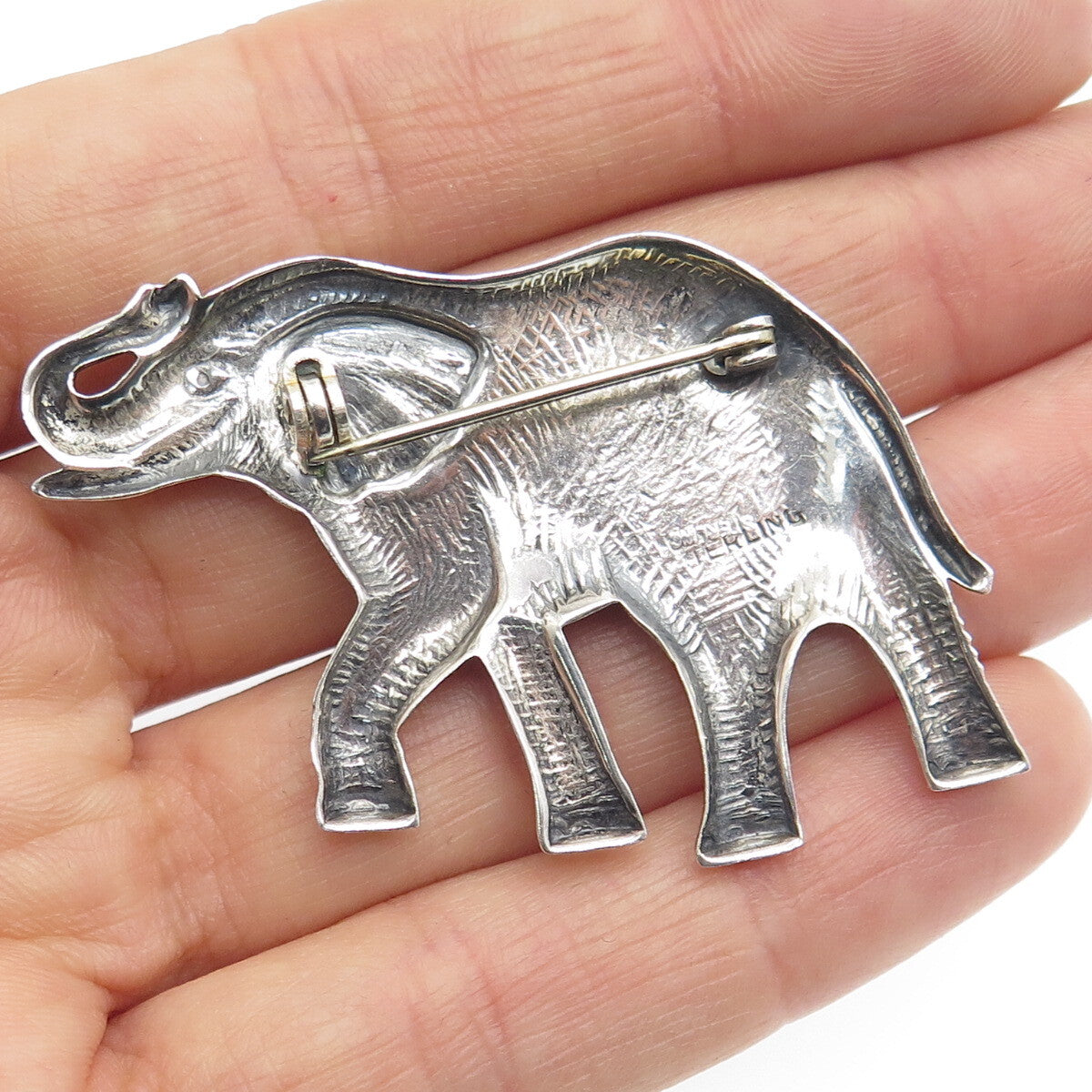 925 Sterling Silver Vintage Elephant Oxidized Pin Brooch
