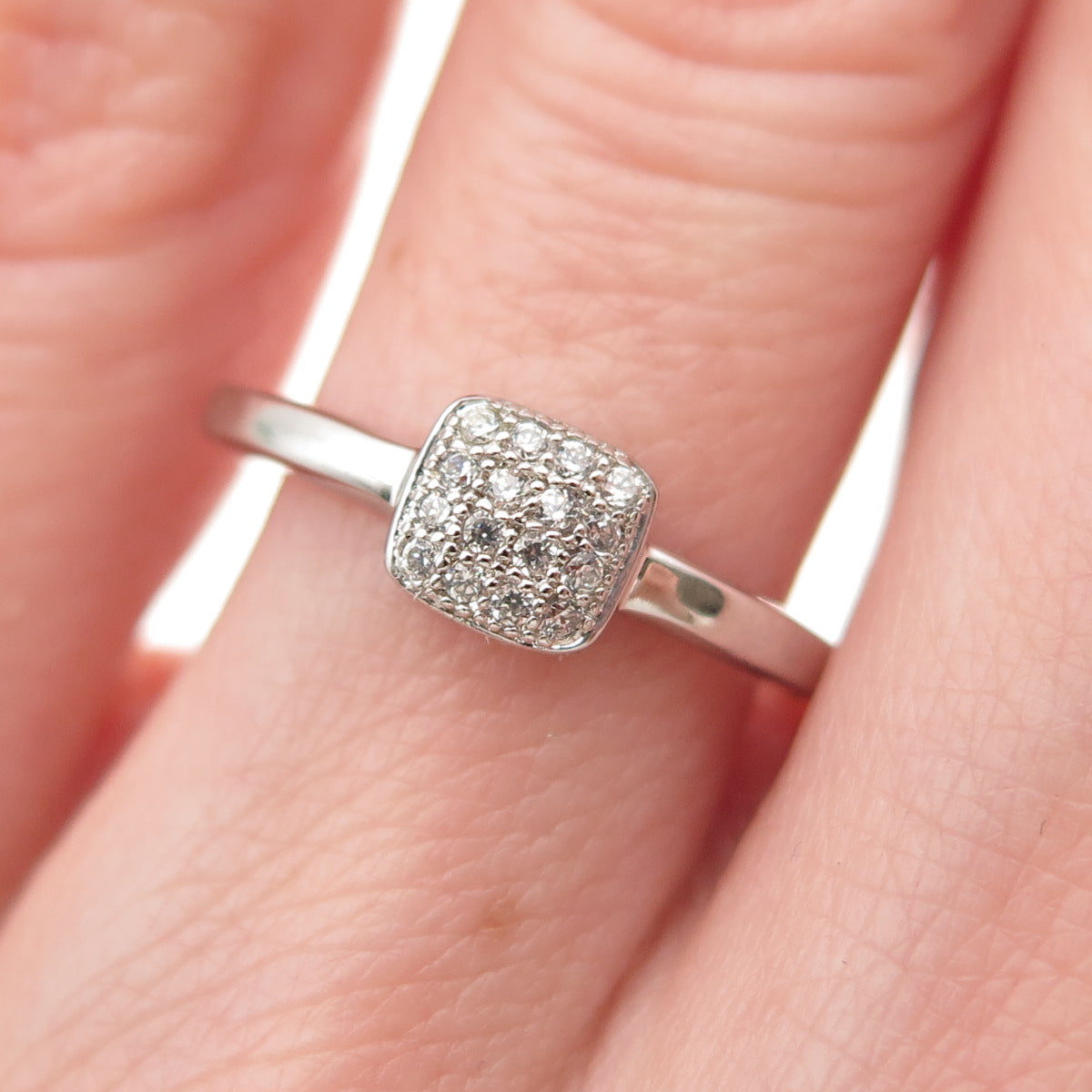 925 Sterling Silver Round-Cut C Z Engagement Ring Size 6