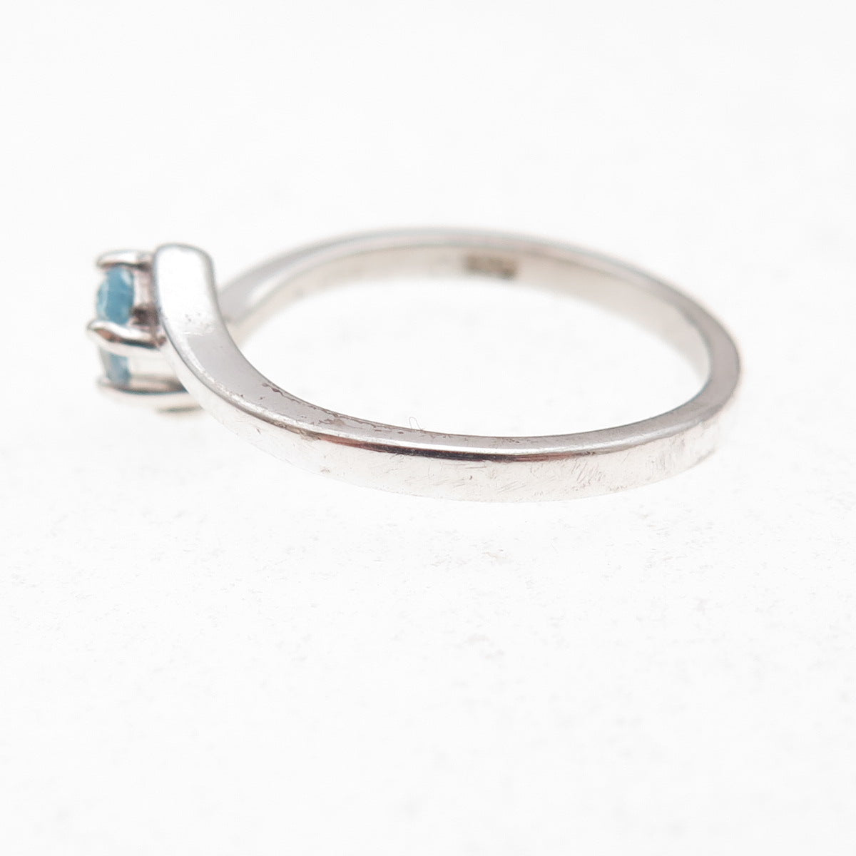 Nevada 925 Sterling Silver Vintage Real Blue Topaz Bypass Ring Size 6.5