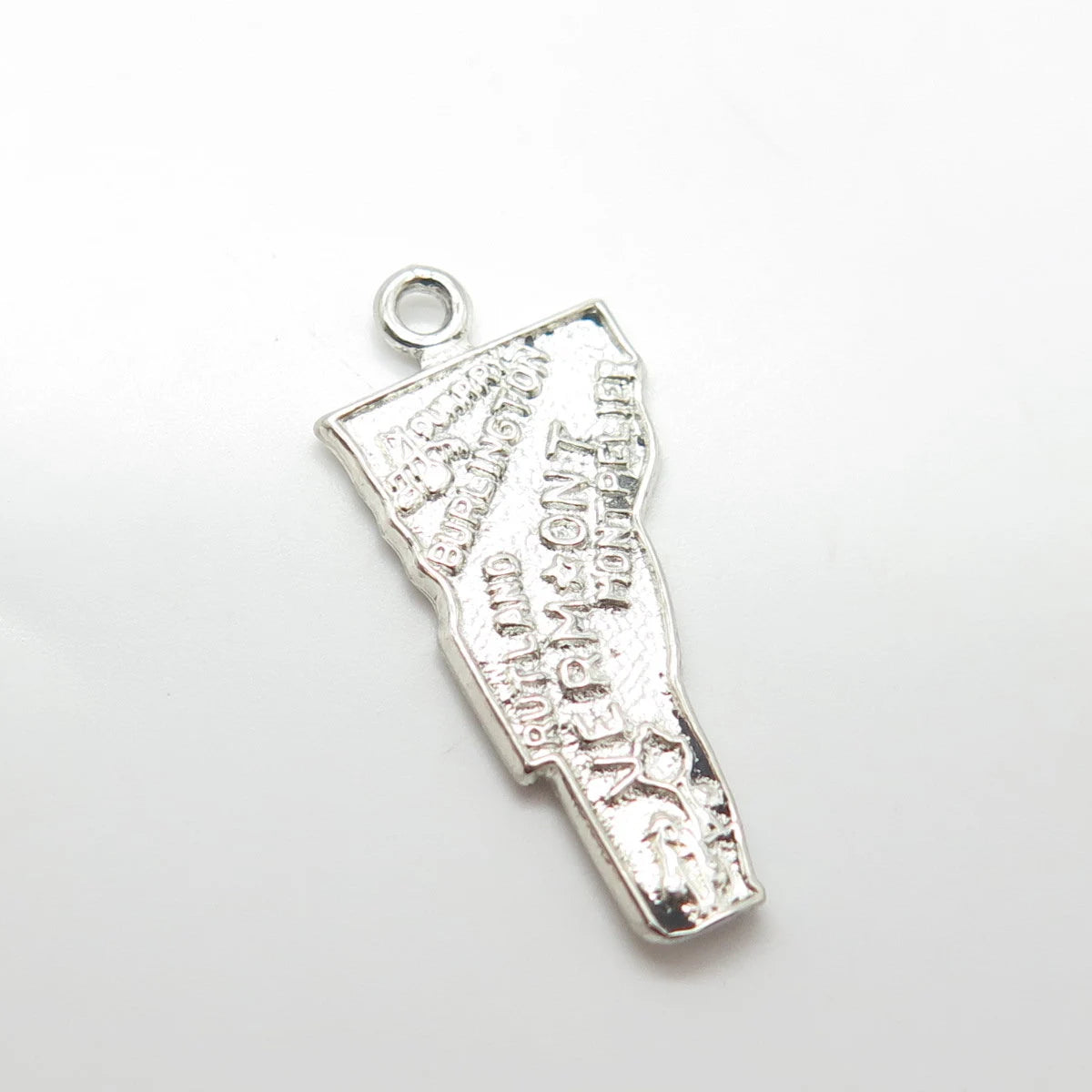 925 Sterling Silver Vintage "Vermont" State Map Charm Pendant